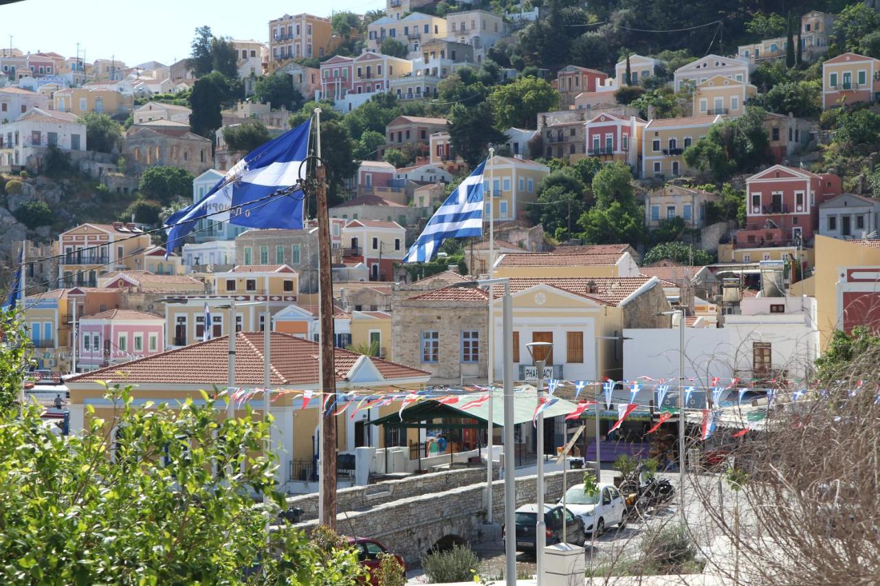 Main Square Apartment Symi Exteriör bild